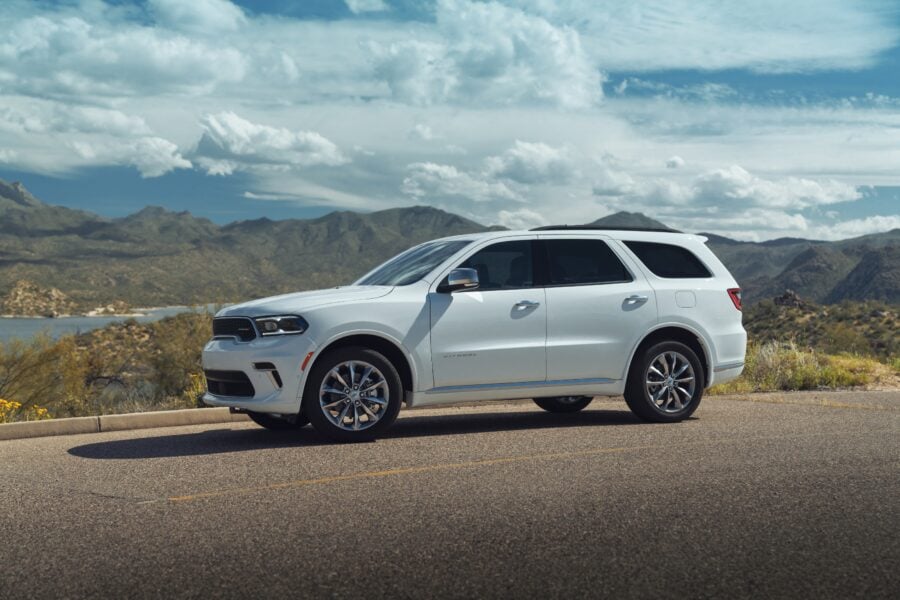 L'étude salue la constance de Dodge, qui s'est distinguée par la qualité de ses voitures et leur faible taux de problèmes signalés par les propriétaires. Les modèles tels que la Dodge Charger et le Dodge Durango, emblématiques de la marque, continuent de séduire par leur performance inébranlable et leur capacité à résister à l'usure du temps.